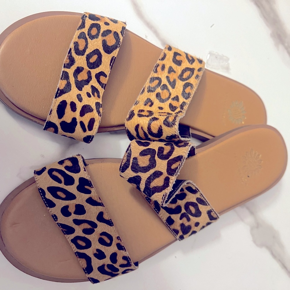 Leopard yellow box sandals